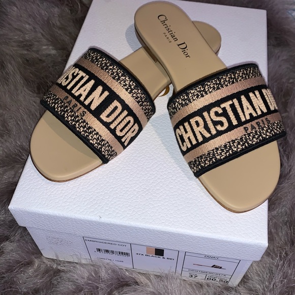 dior dway slides beige